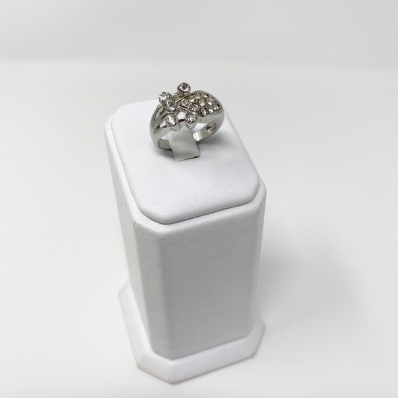 Statement Ring - Picture 1 of 2